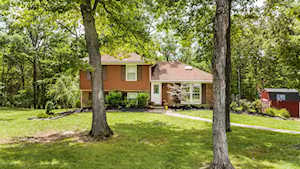 3202 Pin Oak Dr La Grange, KY 40031