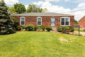 5312 Idlewood Ln Louisville, KY 40291
