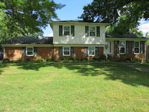 8013 Cortland Dr Louisville, KY 40228