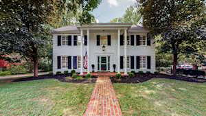 1819 Knollwood Rd Louisville, KY 40207