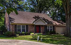 414 Lochinvar Pl Louisville, KY 40243