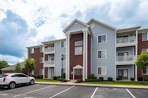 12204 Redspire Dr #204 Louisville, KY 40299
