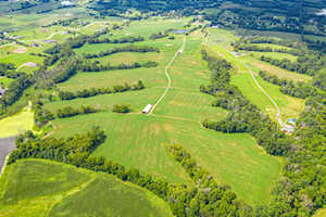 2227 Taylor Wood Road Simpsonville, KY 40067