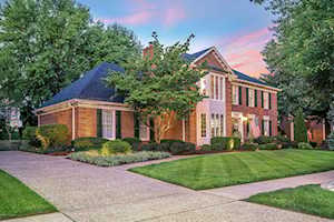 2710 Avenue Of The Woods Louisville, KY 40241