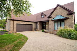 7424 Falls Ridge Ct Louisville, KY 40241