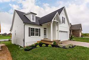 1143 Greens Dr Simpsonville, KY 40067