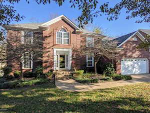 7024 Wooded Meadow Rd Louisville, KY 40241