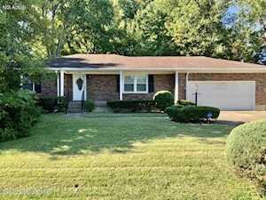 2510 Pennacook Rd Louisville, KY 40214