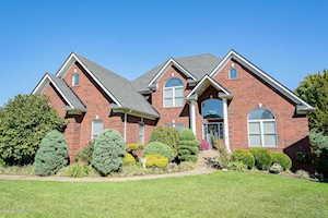 10301 Perwinkle Ct Louisville, KY 40291