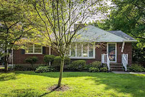 313 Bramton Rd Louisville, KY 40207