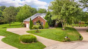 8401 Mary Ct Crestwood, KY 40014