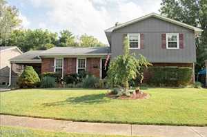 3012 Arjay Ln Louisville, KY 40220