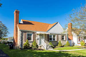 538 School Way Louisville, KY 40214