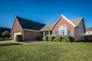 8407 Adams Run Rd Louisville, KY 40228