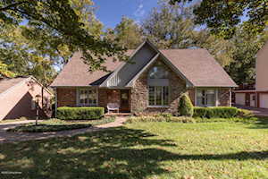 1126 Garden Creek Cir Louisville, KY 40223