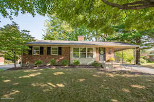 325 Brunswick Rd Louisville, KY 40207