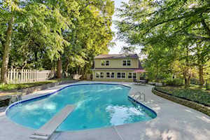 11207 Beech Rd Anchorage, KY 40223