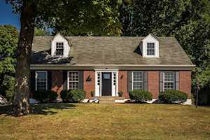 711 Indian Ridge Rd Louisville, KY 40207