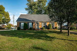 4401 Landside Ct Louisville, KY 40220