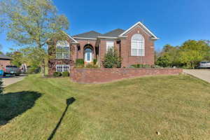 14813 Fox Bend Ct Louisville, KY 40245