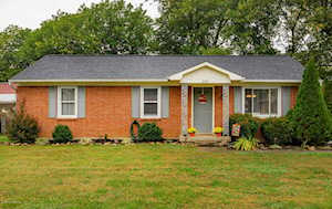 207 Hillcrest Dr Mt Washington, KY 40047