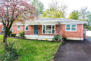 2010 Nocturne Dr Louisville, KY 40272