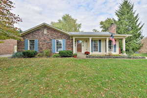 10013 Timberwood Cir Louisville, KY 40223
