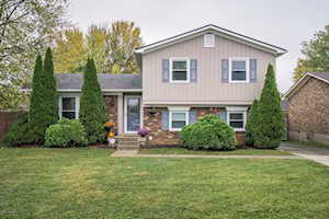 9212 Sue Helen Dr Louisville, KY 40299