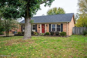 7907 Brush Ln Louisville, KY 40291