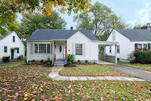 218 N Hubbards Ln Louisville, KY 40207