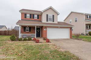 7004 Hollow Oaks Dr Louisville, KY 40291