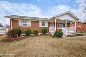 8211 Pandorea Dr Louisville, KY 40258