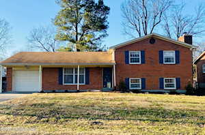 3813 Sedalia Trail Louisville, KY 40272