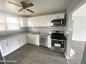 7110 Ethan Allen Way Louisville, KY 40272