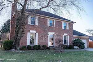 2403 Eagle Pass Shelbyville, KY 40065