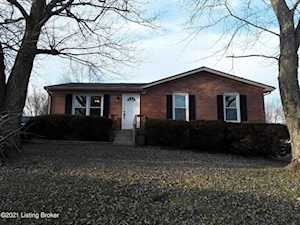 3907 Joyce Dr Crestwood, KY 40014