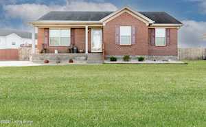 157 Wooded Oak Ct Shepherdsville, KY 40165