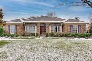 6810 Fallen Leaf Cir Louisville, KY 40241