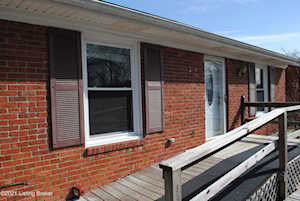 5107 Sprucewood Dr Louisville, KY 40291