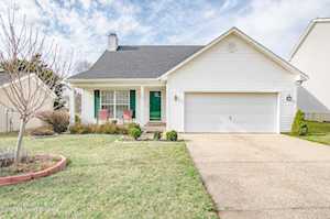 5005 Oakbrook Dr Louisville, KY 40245