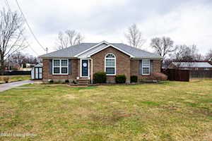 123 Louis Ln Mt Washington, KY 40047