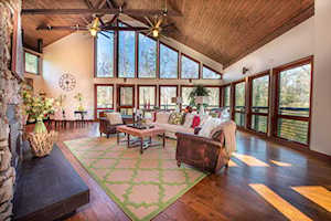 350 Mockingbird Valley Rd Louisville, KY 40207