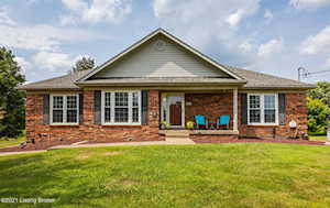 3027 Boones Trace Crestwood, KY 40014
