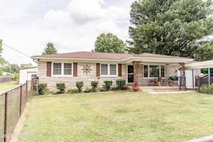 3913 Terry Ct Louisville, KY 40216