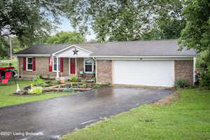 187 Springbrook Dr Shepherdsville, KY 40165
