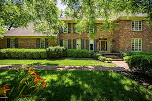 2822 Lexington Rd Louisville, KY 40206
