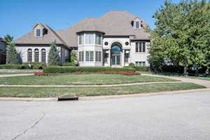 2018 Fairway Vista Dr Louisville, KY 40245