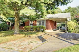 3125 Hikes Ln Louisville, KY 40220