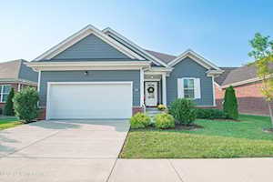 10106 Cedar Garden Dr Louisville, KY 40291