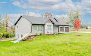 1700 Reel Dr La Grange, KY 40031